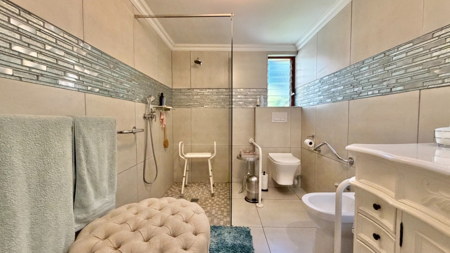 3 Bedroom Property for Sale in Paradyskloof Western Cape